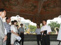 테마거리 조성사업 현장을 방문한 유성구의원들 