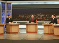 mbc 시사 분석에 출연한 윤종일 의장